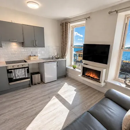Unit 2 Island View With Stunning Harbour View アパート